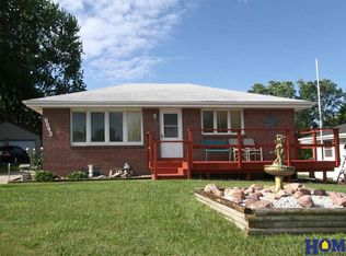 6843 Adams St, Lincoln, NE 68507