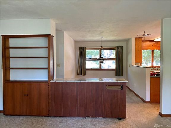 3rd image of 7475 Mishler Dr