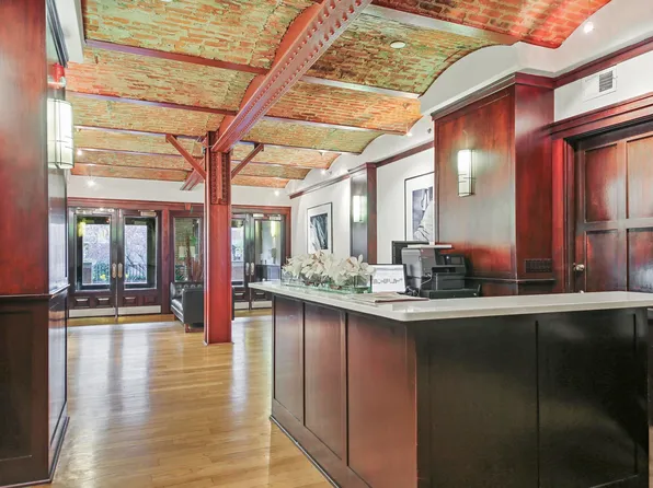 174 Washington Street image 30 of 32