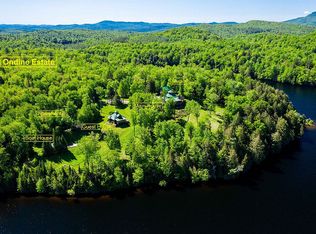 404 Patnoe Farm Dr, Hyde Park, VT 05655