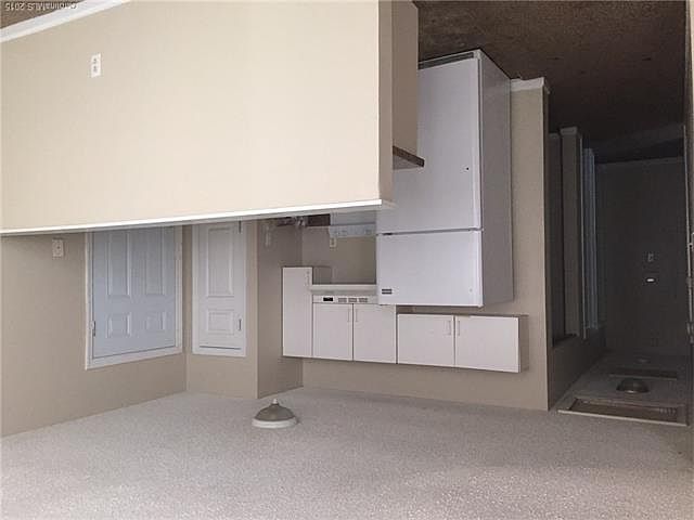 2nd image of 5904 Amberly Ln