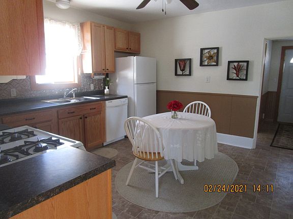 4th image of 319 W Holly St