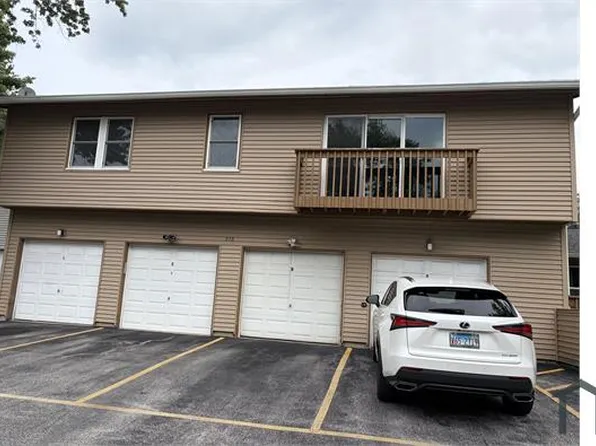 216 Eagle Ct Unit D, Bolingbrook, IL 60440