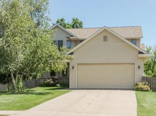 2508 Shawn Ct NW, Cedar Rapids, IA 52405