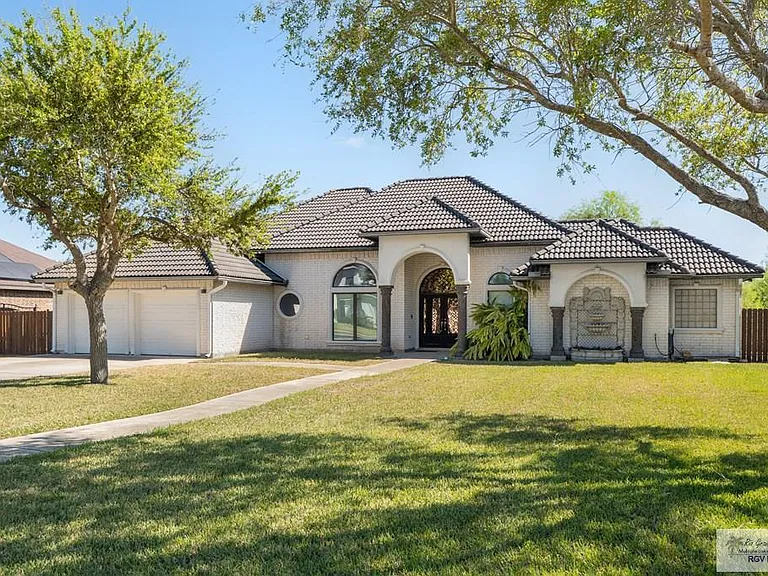 5684 Heron Cove Ln — Photo 23