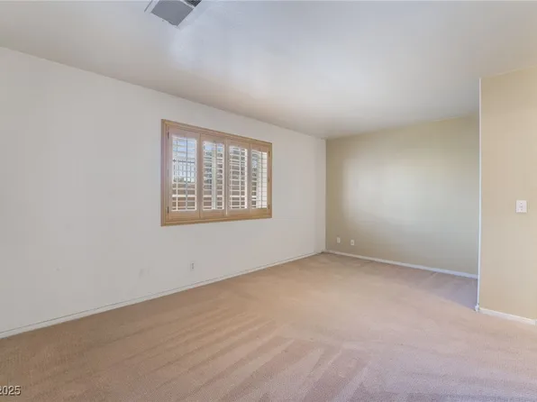 7061 Roscoe Ave Unit 101, Las Vegas, NV 89129