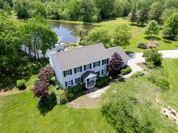 23494 Fawn Trl, Warrenton, MO 63383