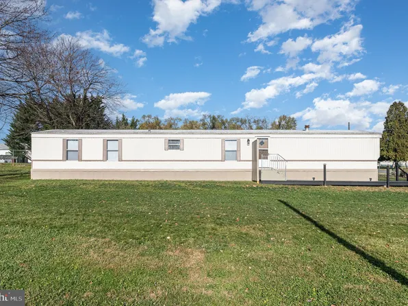 64 Conrad Rd, Carlisle, PA 17015