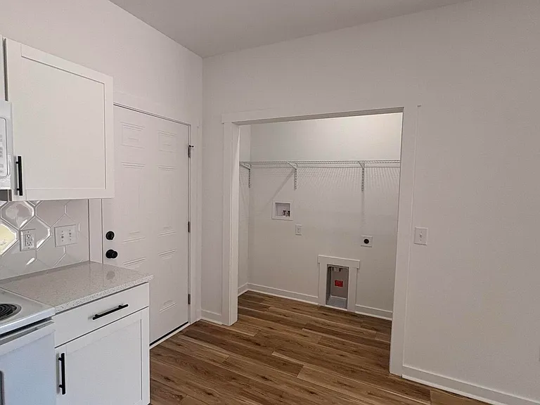 2342 Jolly Roger Dr SW — Photo 5