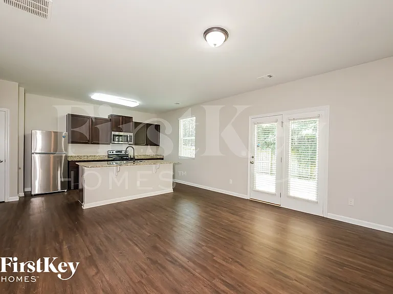 3186 SE Heritage Glen Dr — Photo 5