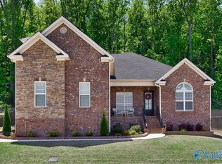 8014 Goose Ridge Dr SE, Owens Cross Roads, AL 35763