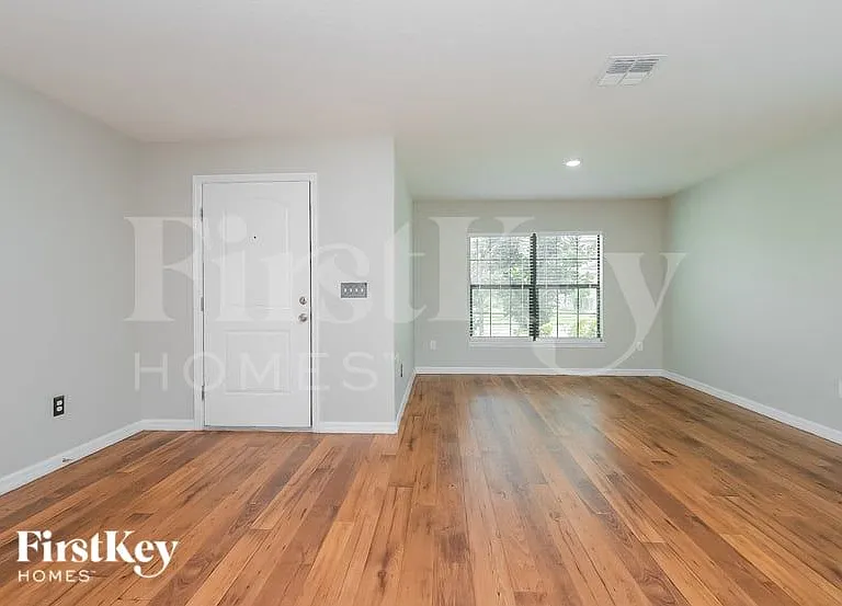 11867 Thicket Wood Dr — Photo 5