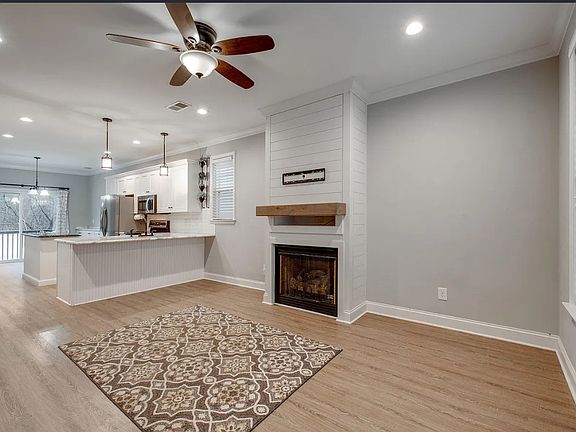 3rd image of 5378 Reneau Way