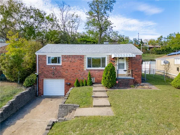 1818 Maydell St, Pittsburgh, PA 15216