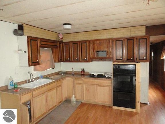 3rd image of 1096 Barcelona Dr