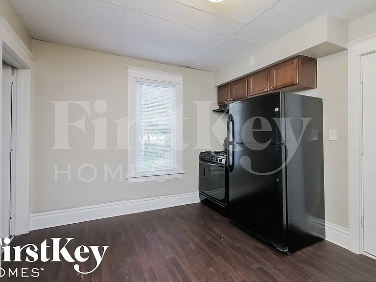 804 Fulton St — Photo 4