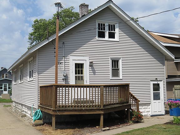 2nd image of 1040 Franklin Ave
