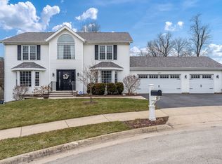 6307 Grassridge Rd, Rockford, IL 61108