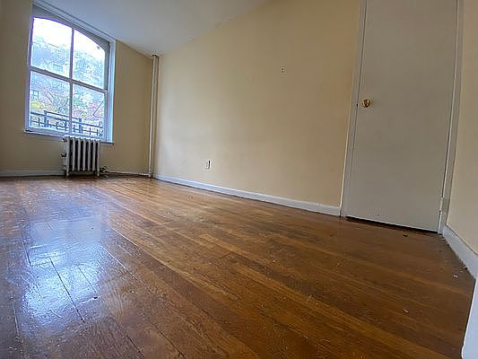 4th image of 32 Joralemon St APT 99