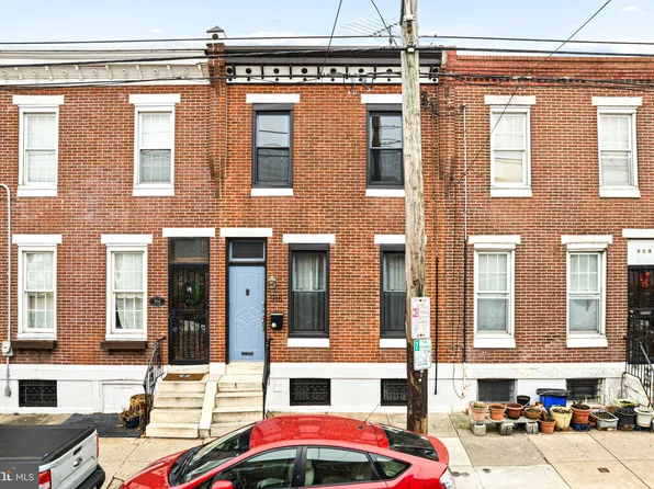 916 Mifflin St, Philadelphia, PA 19148