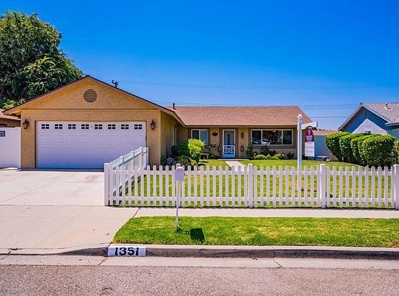 1351 Cherry Ave Simi Valley CA-large-002
