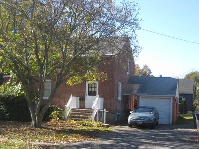 52 Pumpkin Delight Road, Milford, CT, 06460