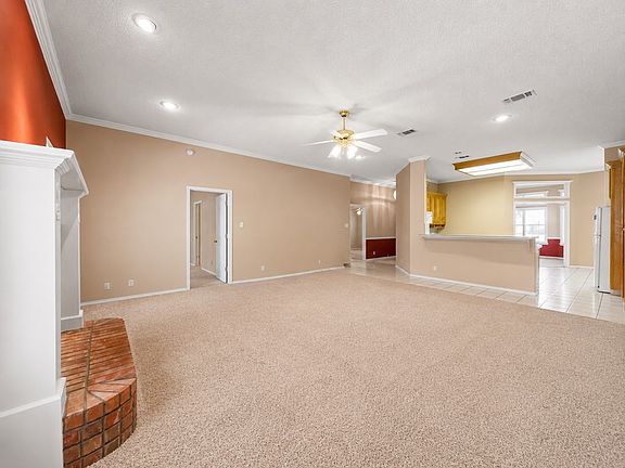 4th image of 2101 Westside Dr