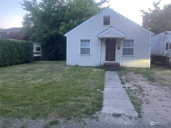 731 3rd Avenue S, Kent, WA 98032