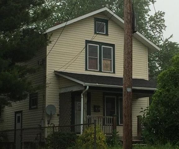 1st image of 878 Brice St