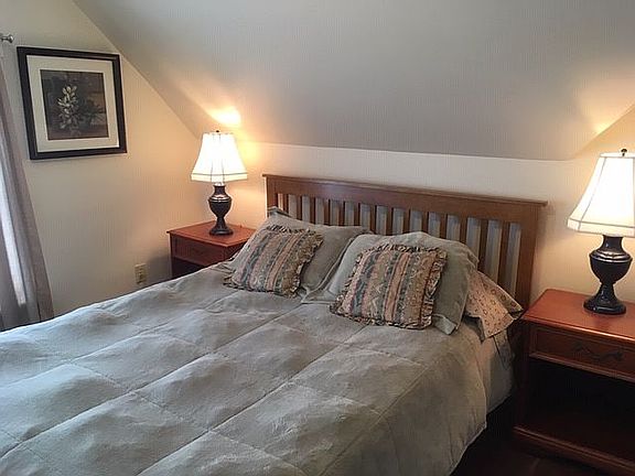 3 bedrooms in middle unit