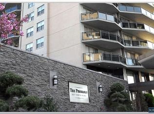 2077 Center Ave APT 11A, Fort Lee, NJ