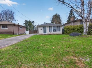 320 Scott St, Midland, ON L4R2N1