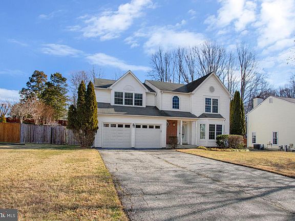 3rd image of 13934 Heatherstone Dr