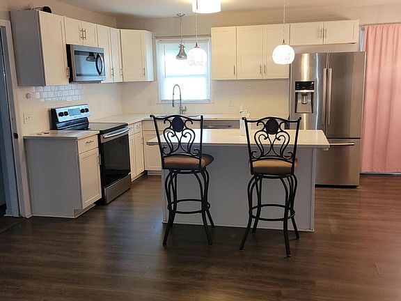 2nd image of 103 Wedgewood Drive