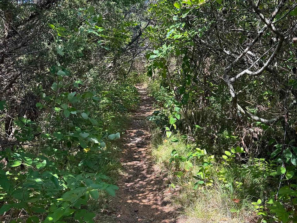 1st image of Bend Of River Ln