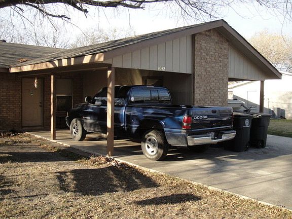 2nd image of 1038 Seidel St