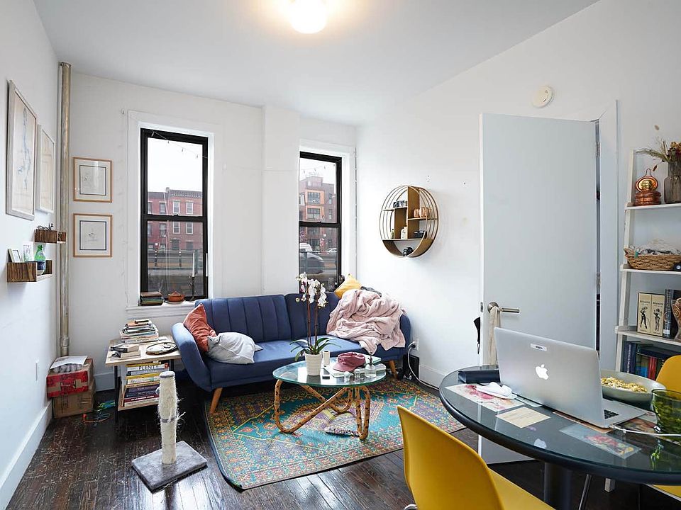 1st image of 203 17th St APT 28