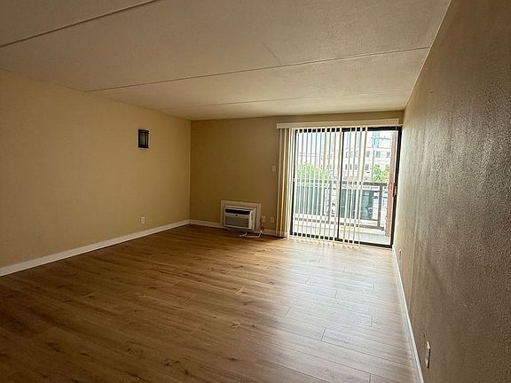4th image of 300 N 25th St #204
