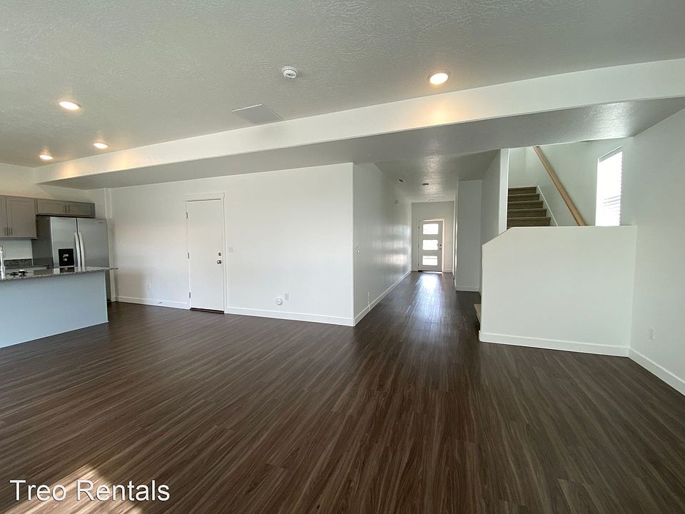 1st image of 903 W River Vine Dr #9515034