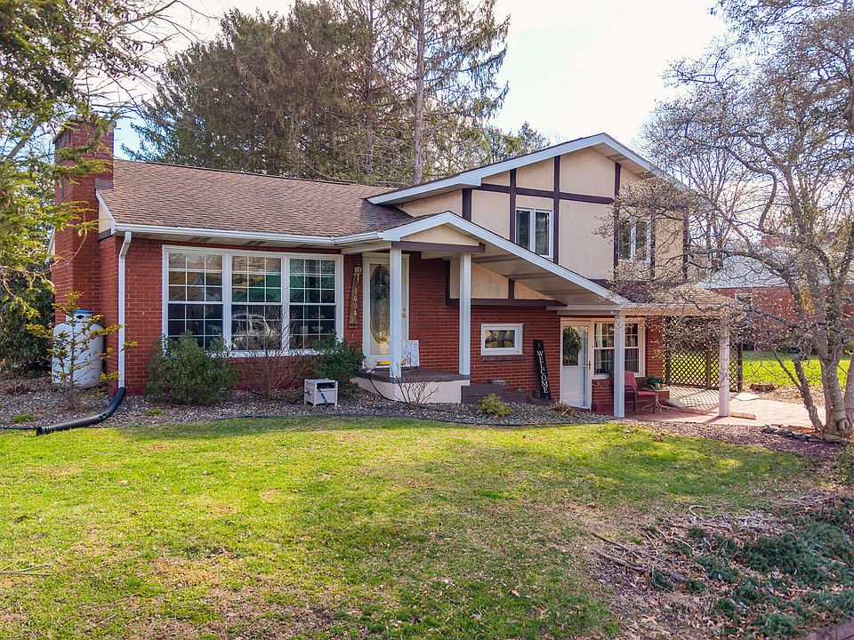 1st image of 3004 White Birch Ln