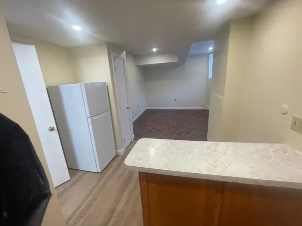 183 Thorndike St #A, Brookline, MA 02446