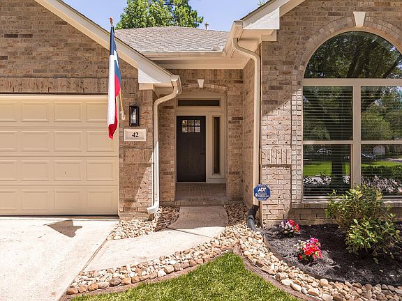 2nd image of 42 Camber Pine Pl