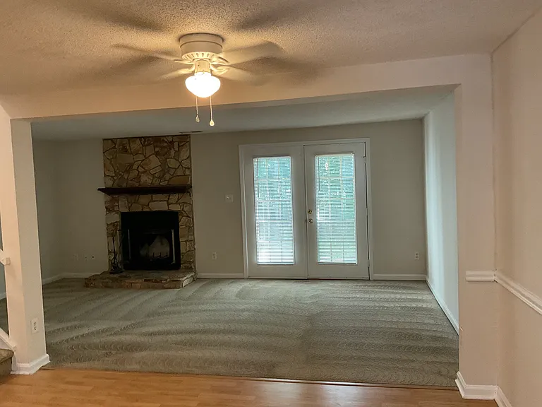 101 Luxon Pl — Photo 12