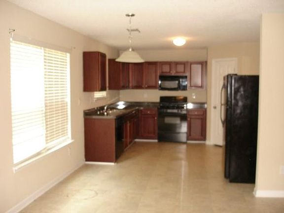 5th image of 3587 Rosebud Park Dr