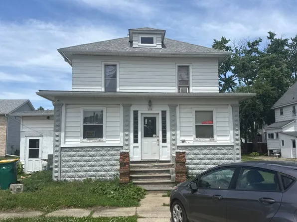 208 E Jefferson St, Malta, IL 60150