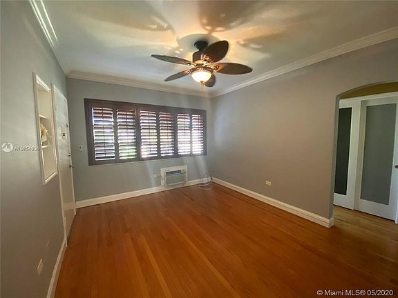 3rd image of 40 Almeria Ave APT 18