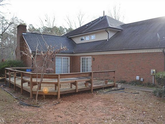 3rd image of 1711 Windsong Dr SW