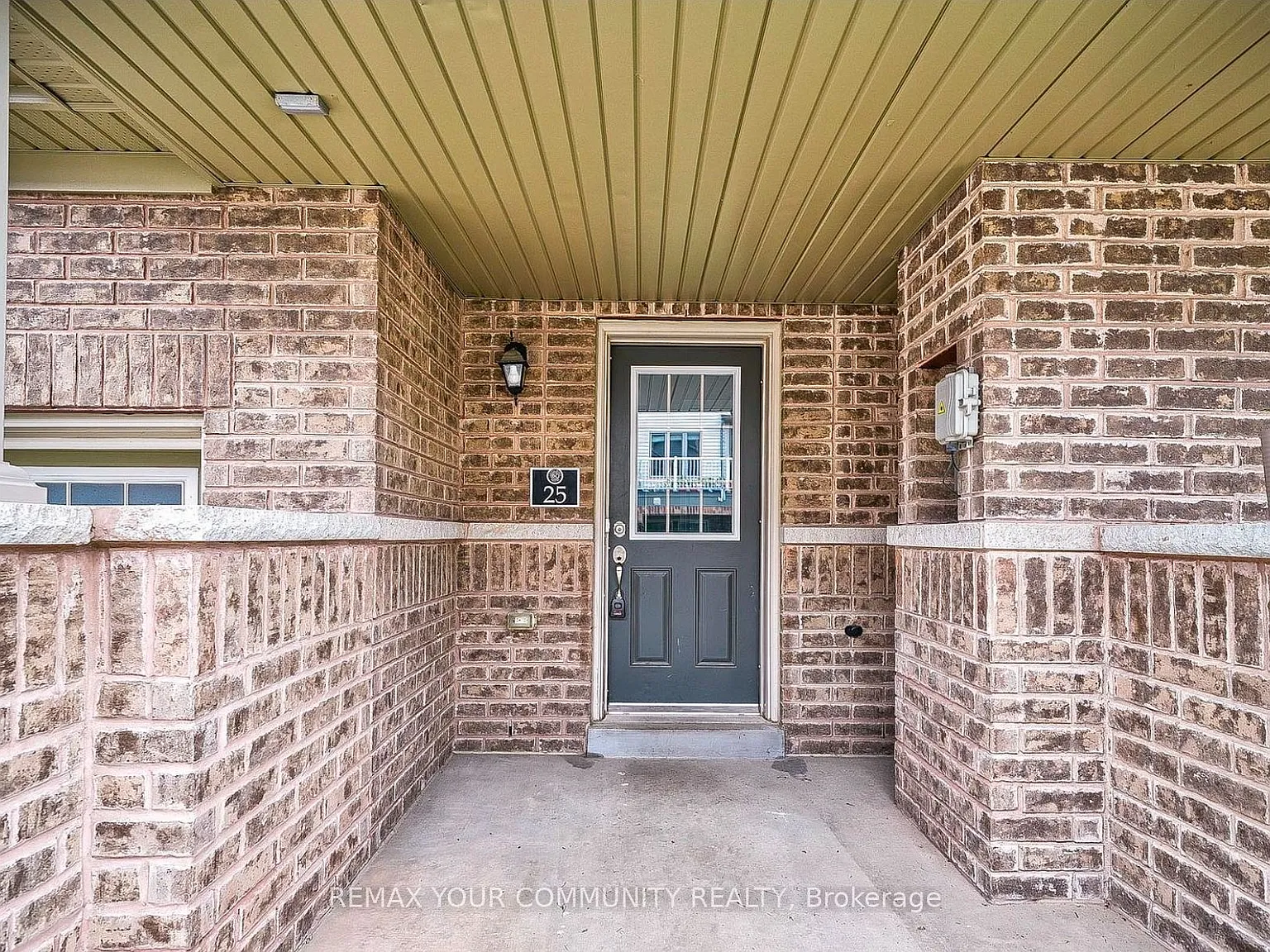 3 bed, $2,599 — Photo 2
