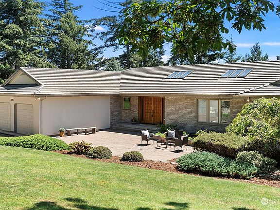 2nd image of 15093 Defiance Drive SE