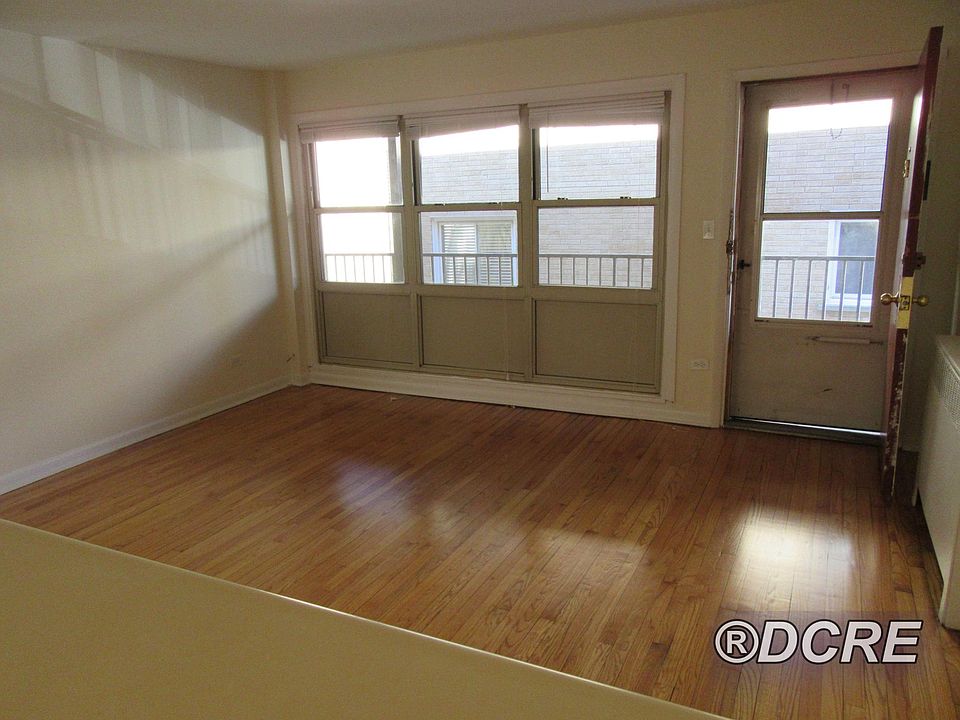 1st image of 1922 W Pratt Blvd APT C3